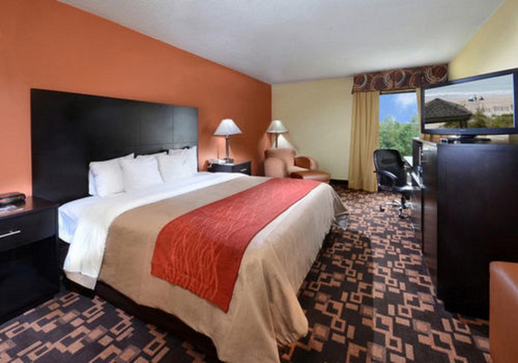 Comfort - Chapel Hill 3*