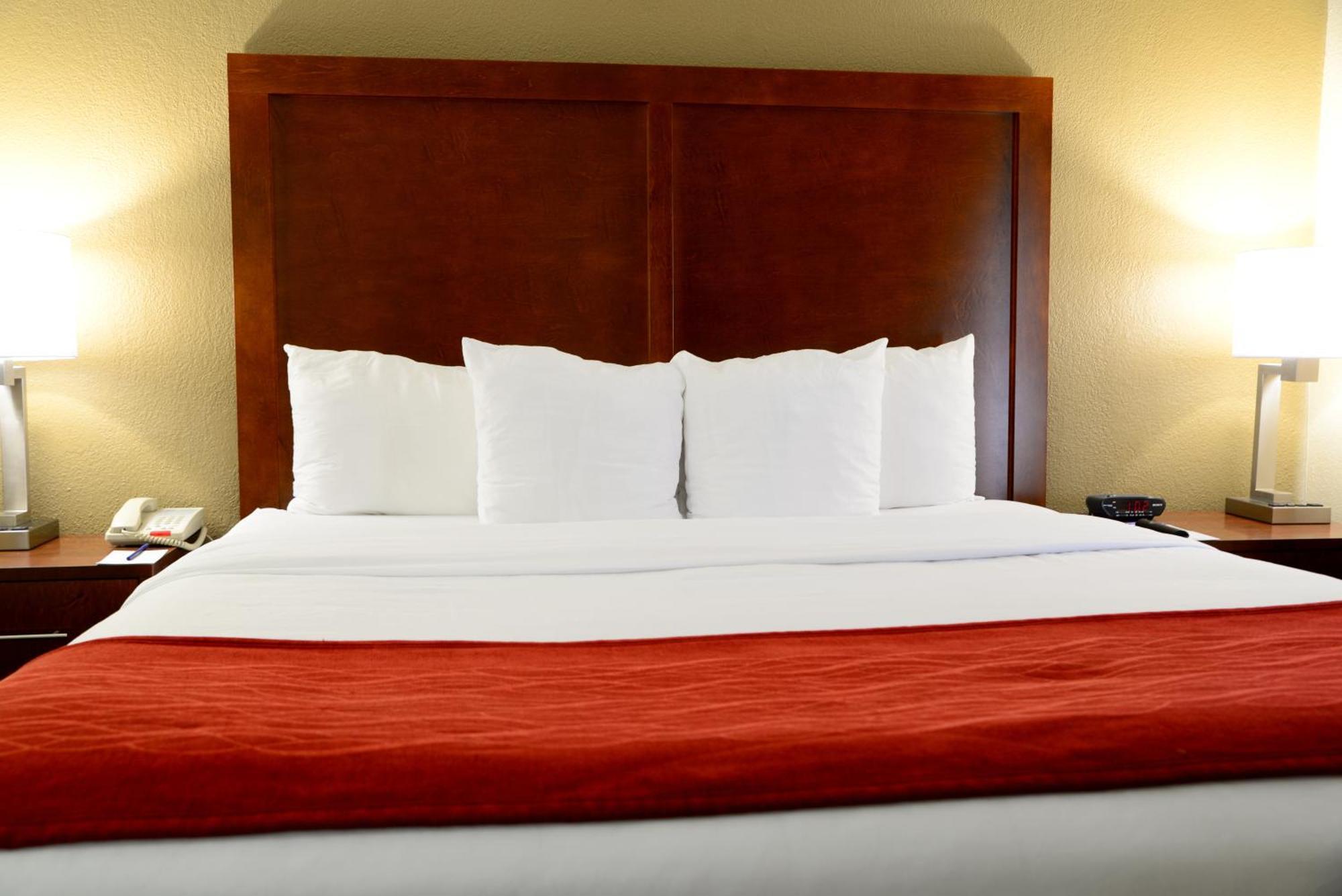 Inn Comfort - Chapel Hill 3*