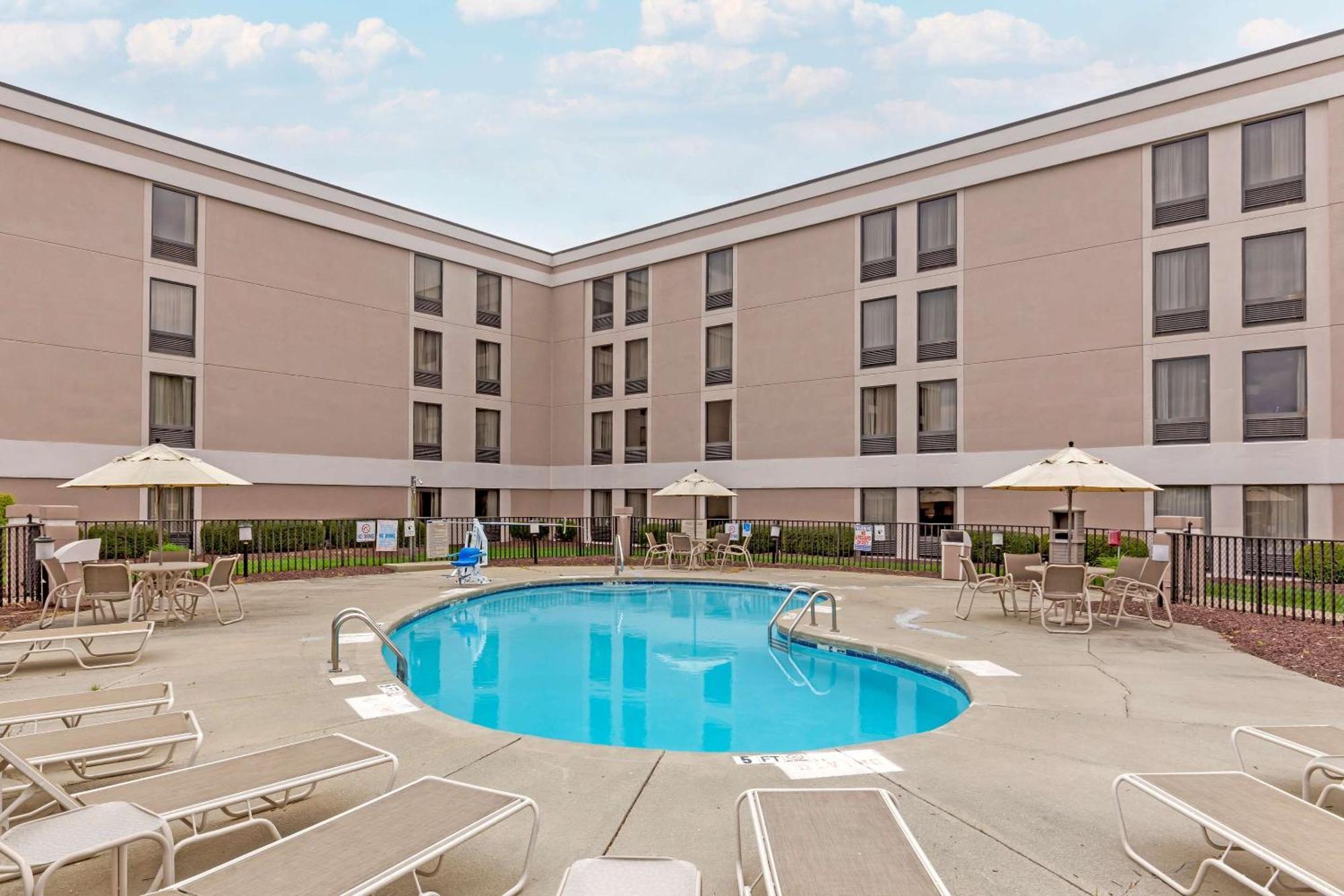 Inn Comfort - Chapel Hill